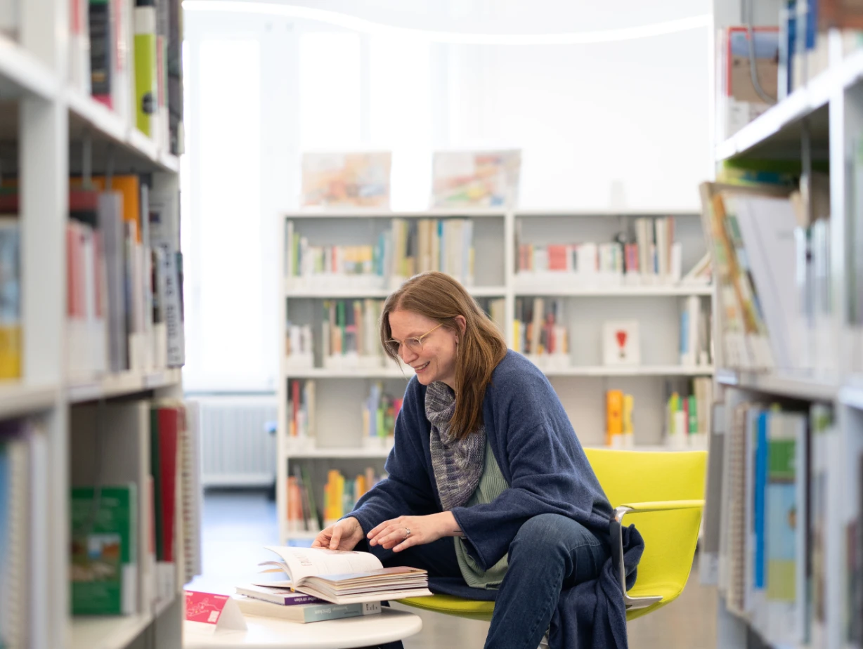 Priska L Bibliothek 1