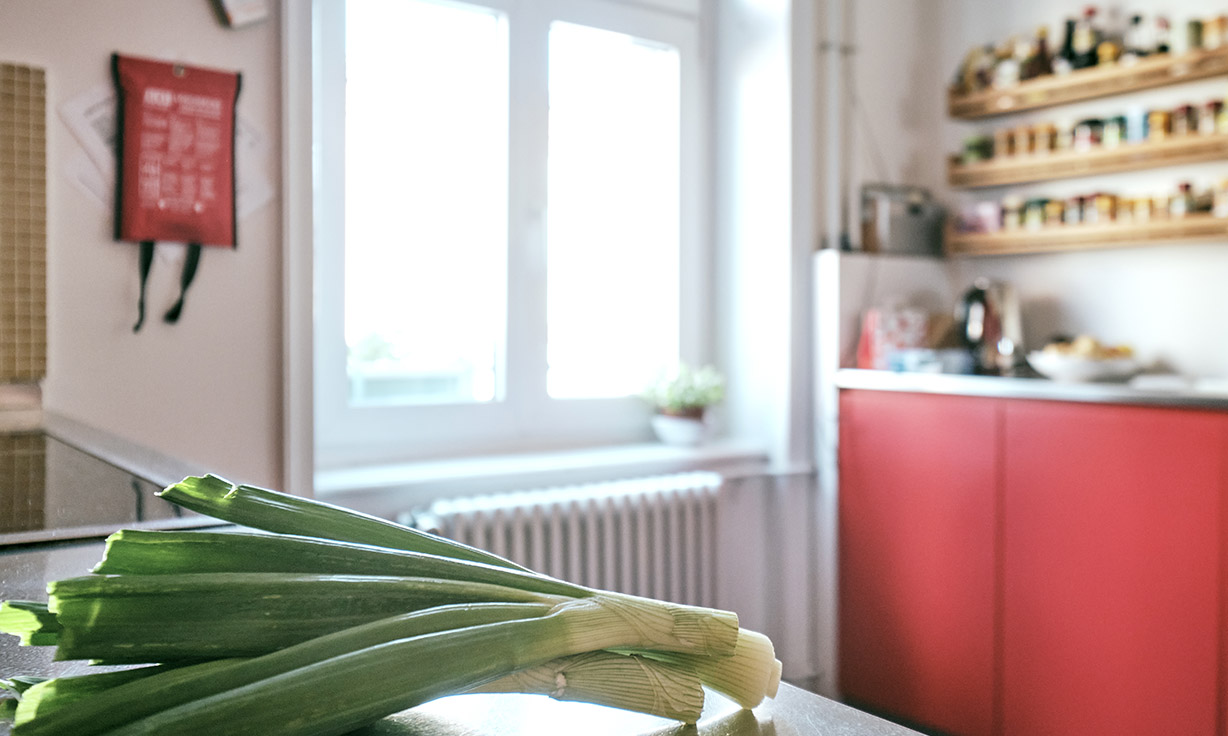 BSB_Stimmungsbild_Food_Kueche_Lauch_Kochen