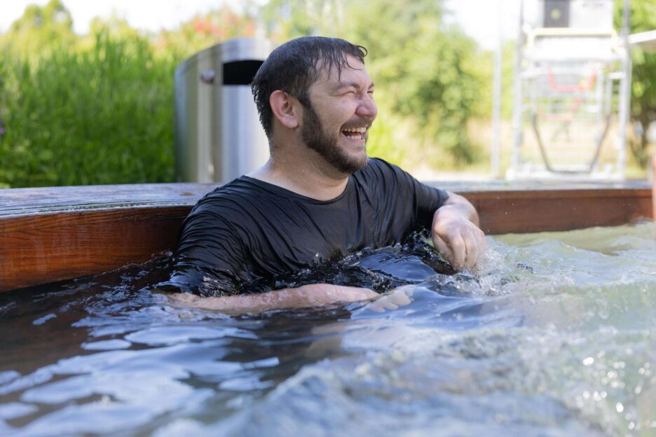 Unser Lernende im Gautschbrunnen des BSB